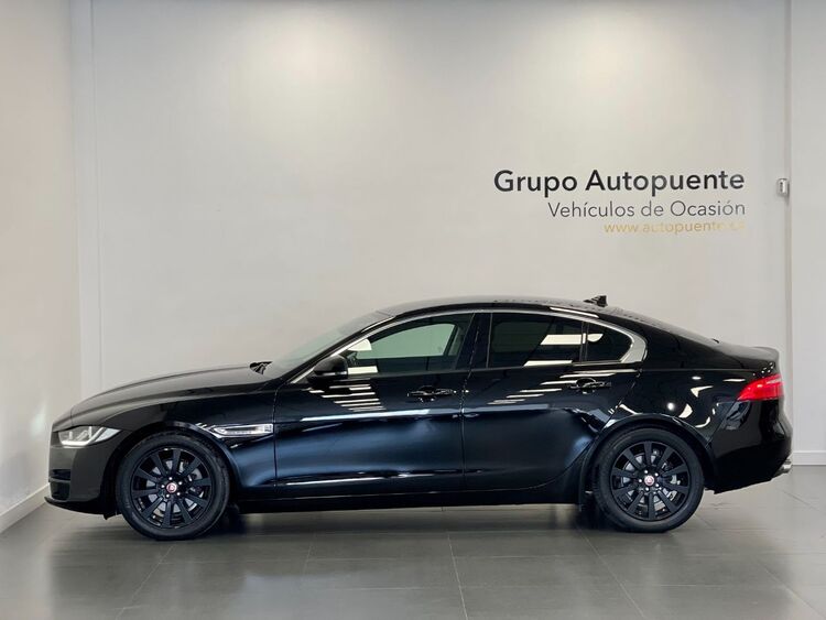 Jaguar XE PURE foto 6