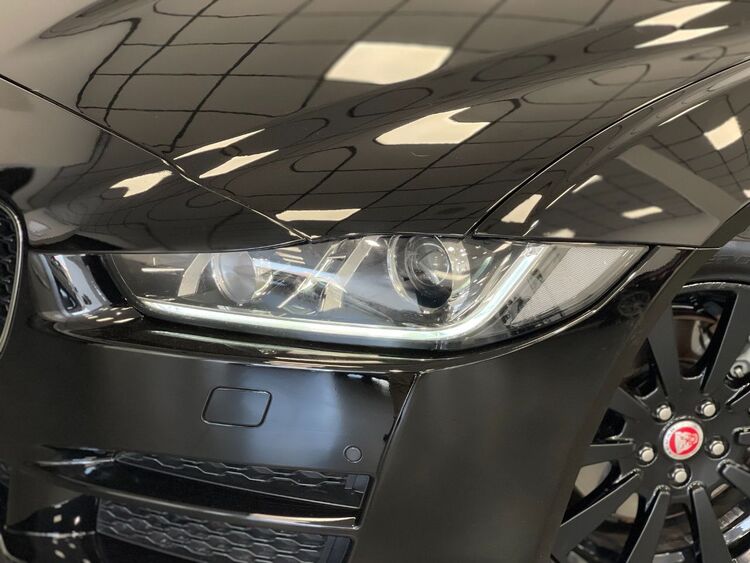 Jaguar XE PURE foto 47