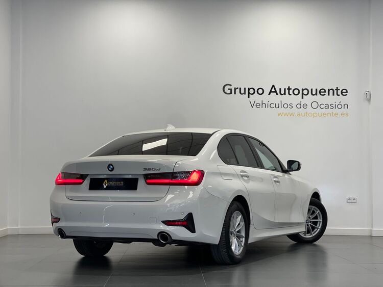 BMW Serie 3 Auto foto 4