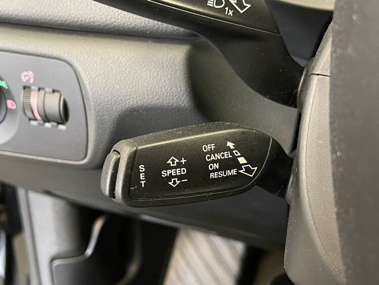 Audi Q3 2.0 TDI foto 24