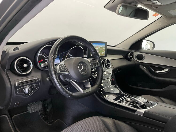 Mercedes Clase C 220 foto 12