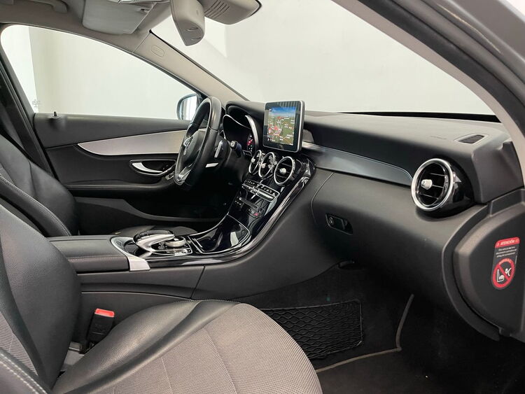 Mercedes Clase C 220 foto 29