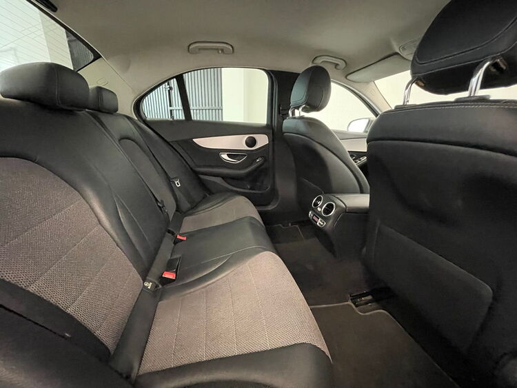 Mercedes Clase C 220 foto 39