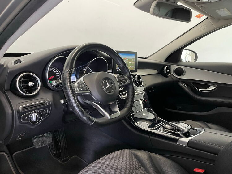 Mercedes Clase C 220 foto 7