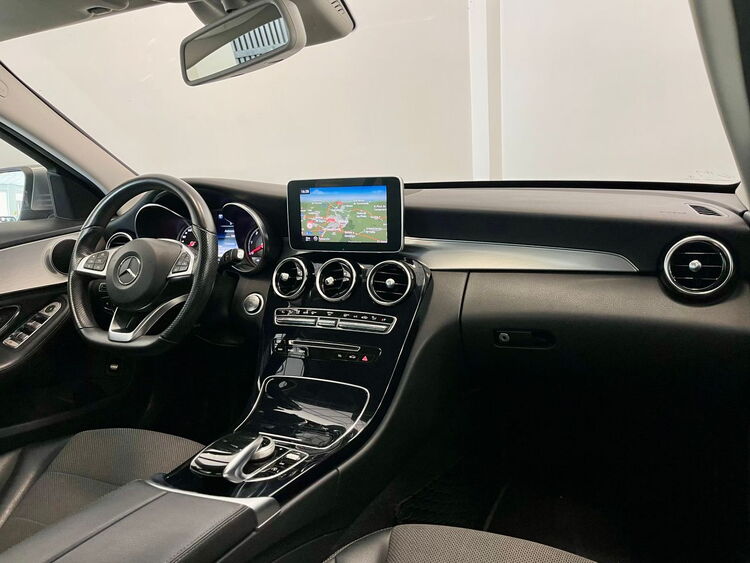 Mercedes Clase C 220 foto 10