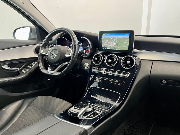 Mercedes Clase C 220 foto 11
