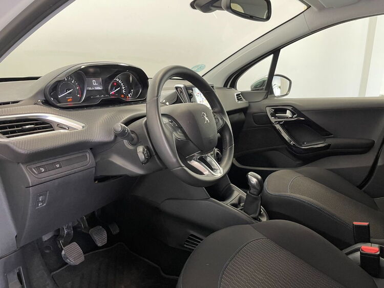 Peugeot 208 STYLE foto 15