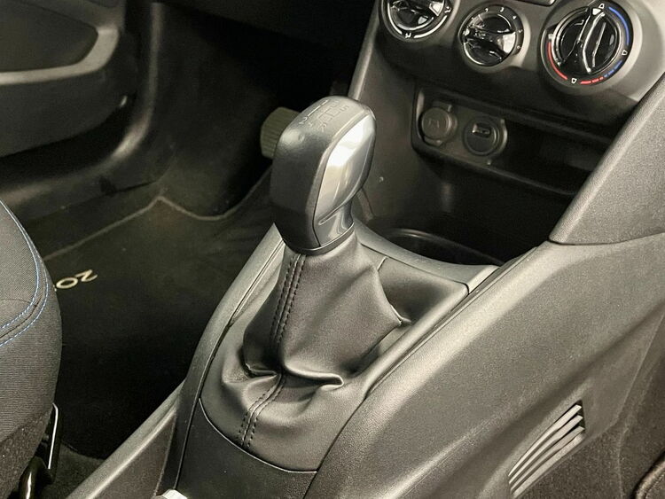 Peugeot 208 STYLE foto 36