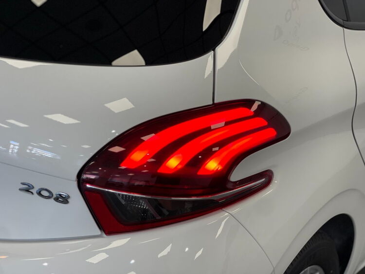 Peugeot 208 STYLE foto 39