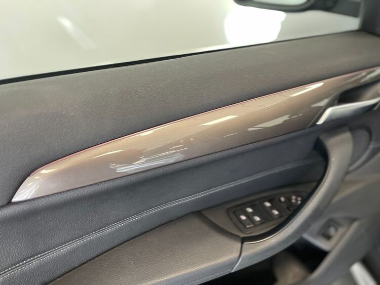 BMW X1 X LINE foto 16