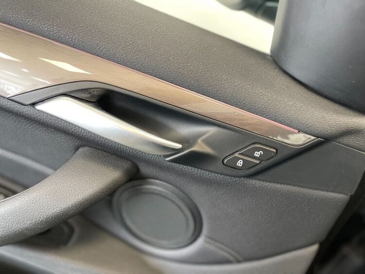 BMW X1 X LINE foto 17