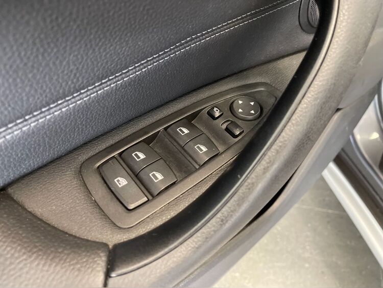 BMW X1 X LINE foto 18