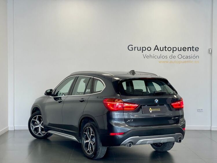 BMW X1 X LINE foto 5