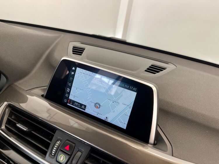 BMW X1 X LINE foto 36