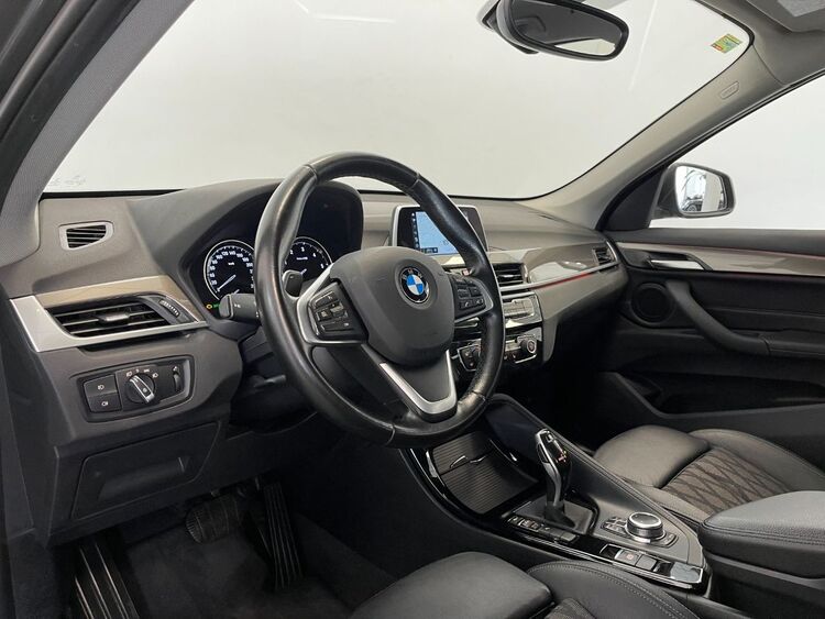BMW X1 X LINE foto 8