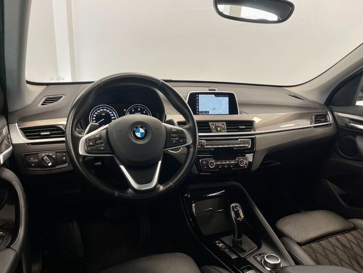 BMW X1 X LINE foto 9