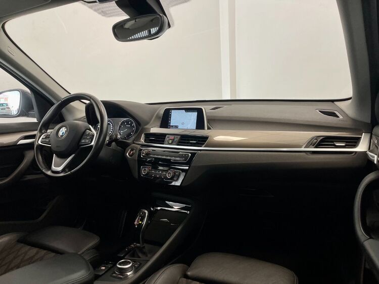BMW X1 X LINE foto 11