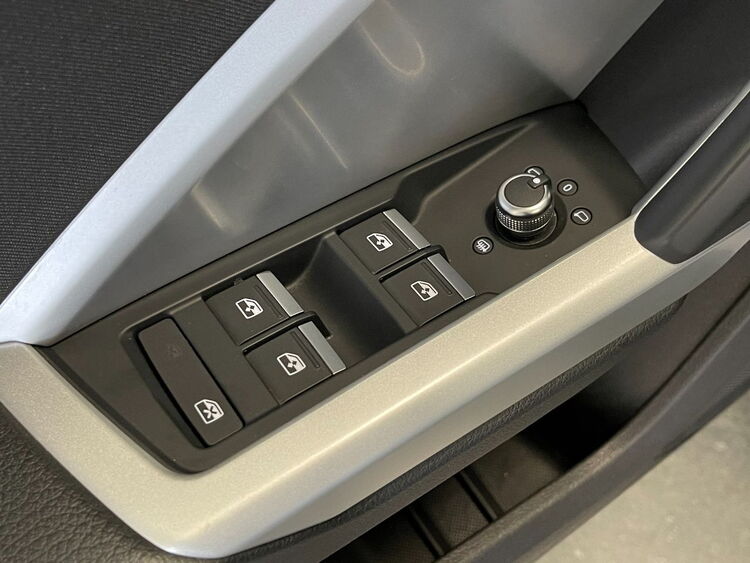 Audi Q3 35 TDI S TRONIC foto 19
