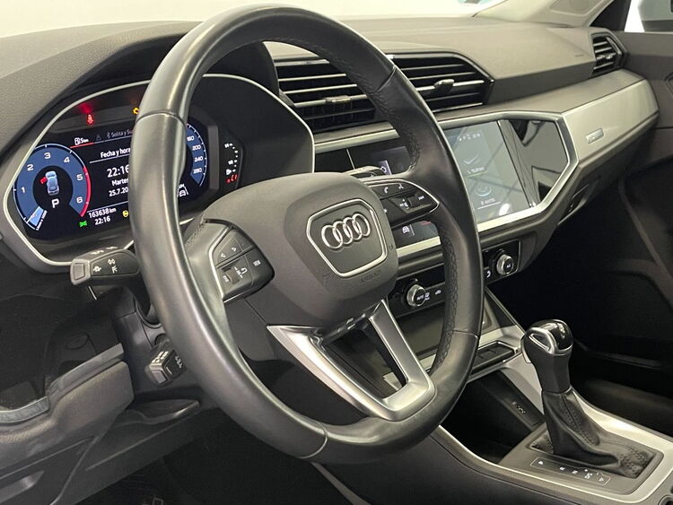 Audi Q3 35 TDI S TRONIC foto 24
