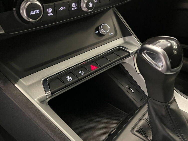 Audi Q3 35 TDI S TRONIC foto 32