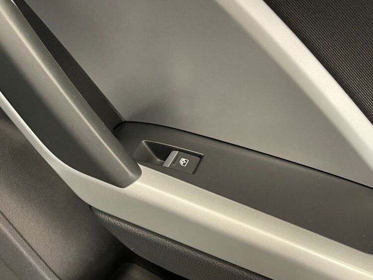 Audi Q3 35 TDI S TRONIC foto 37
