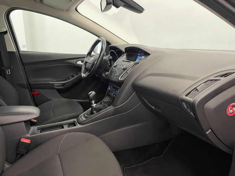 Ford Focus TREND + foto 14