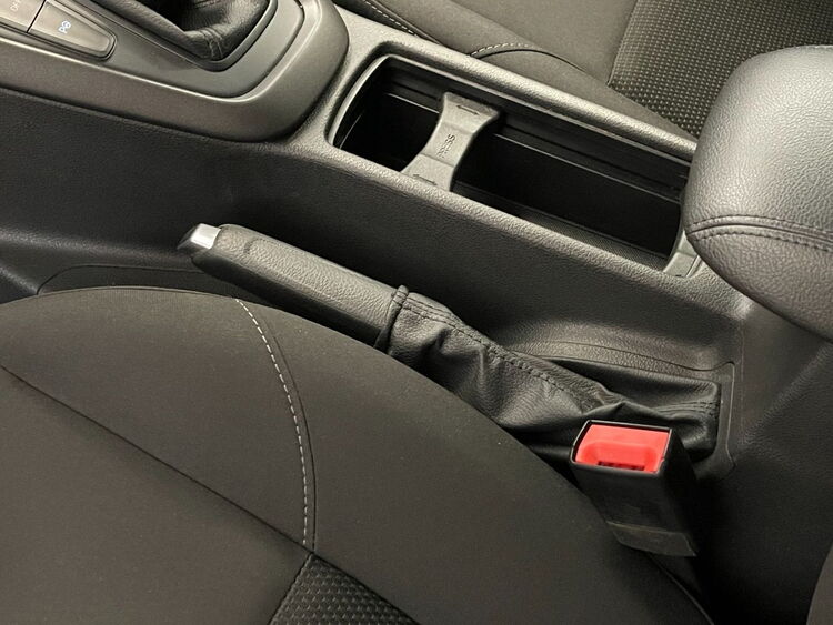 Ford Focus TREND + foto 27