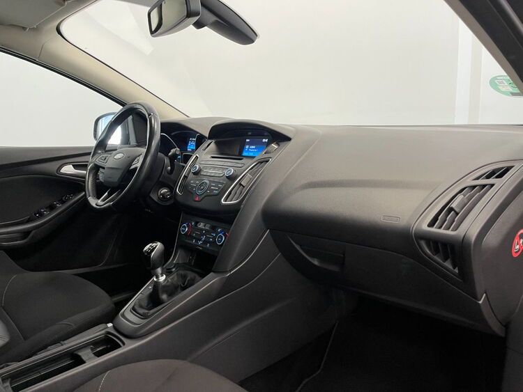 Ford Focus TREND + foto 30