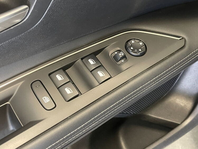 Peugeot 3008 ALLURE foto 17