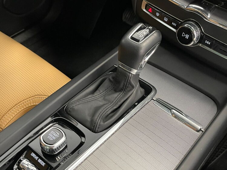 Volvo XC-60 INSCRIPTION AUTO foto 43