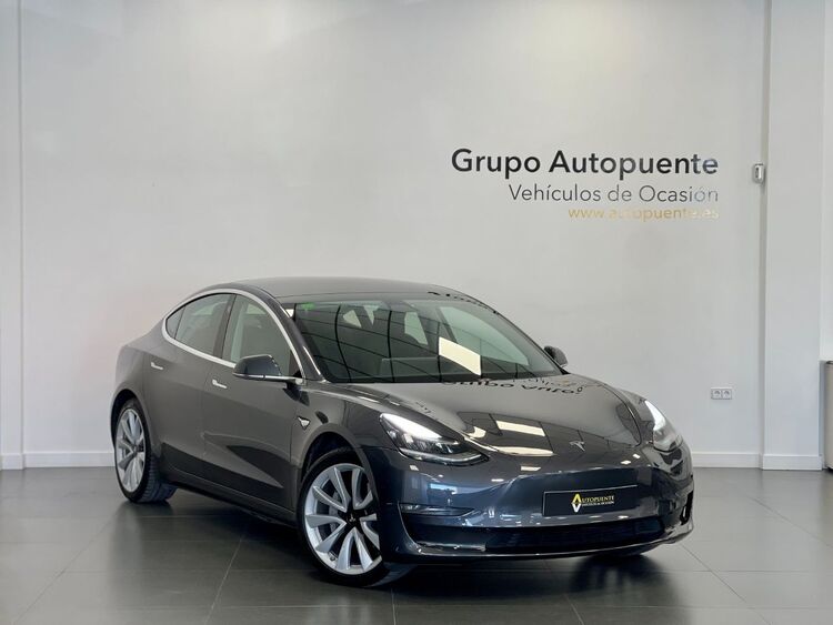 Tesla Model 3 GRAN AUTONOMÍA foto 2