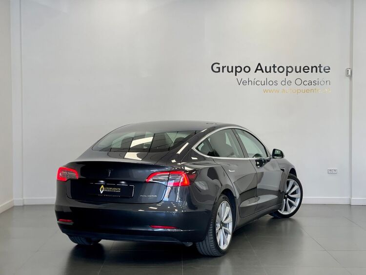 Tesla Model 3 GRAN AUTONOMÍA foto 4