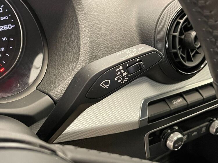 Audi Q2 DESIGN EDITION foto 26
