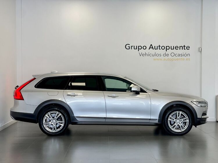 Volvo V90 Cross Country 4WD AUTO foto 3