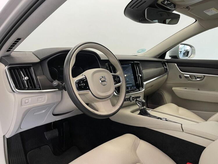 Volvo V90 Cross Country 4WD AUTO foto 14