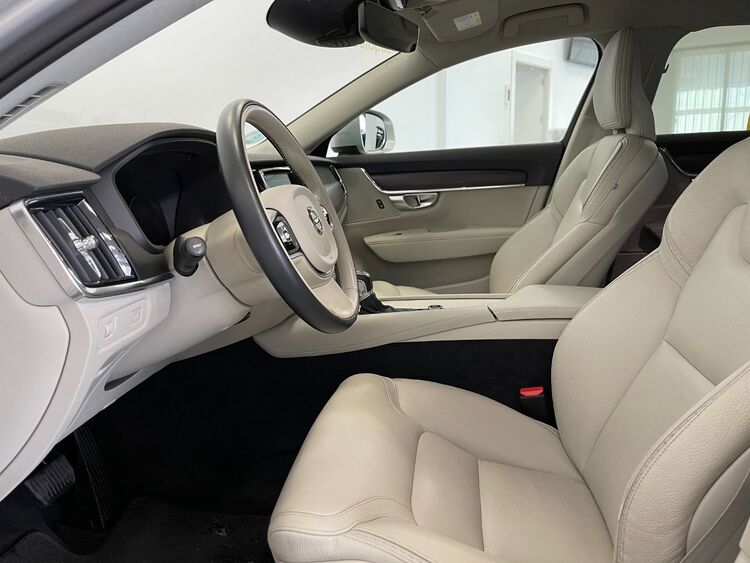 Volvo V90 Cross Country 4WD AUTO foto 16