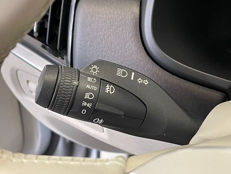 Volvo V90 Cross Country 4WD AUTO foto 21