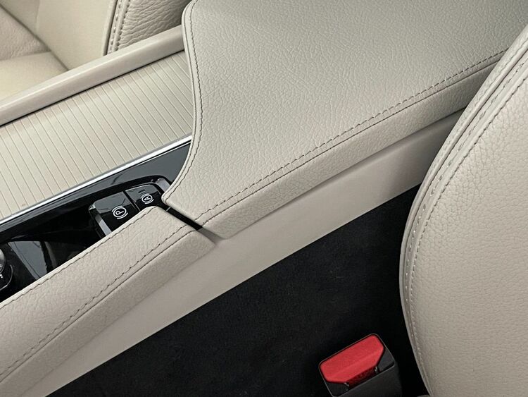 Volvo V90 Cross Country 4WD AUTO foto 25