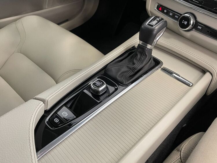 Volvo V90 Cross Country 4WD AUTO foto 39