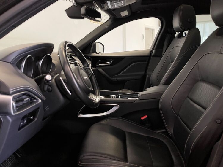 Jaguar F-Pace R SPORT foto 16