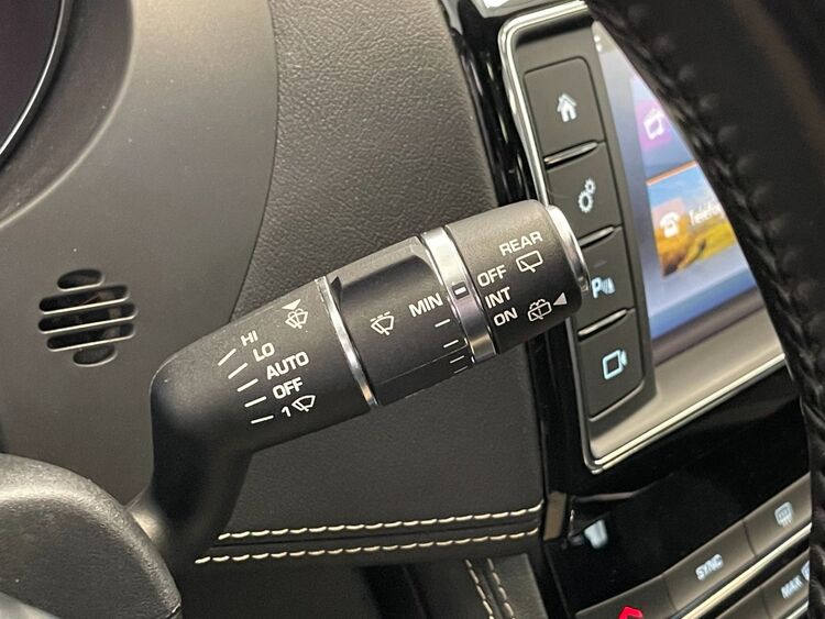 Jaguar F-Pace R SPORT foto 25