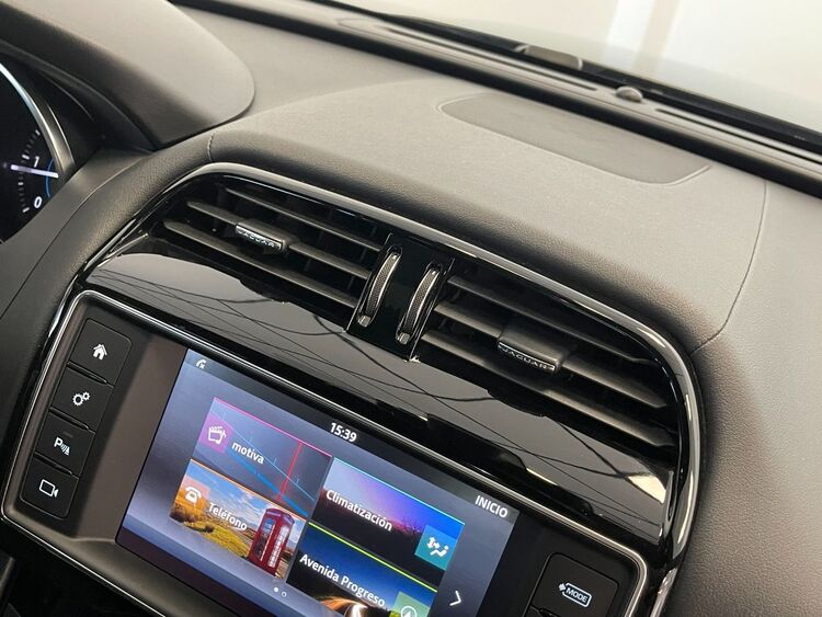 Jaguar F-Pace R SPORT foto 39
