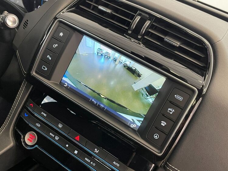Jaguar F-Pace R SPORT foto 42