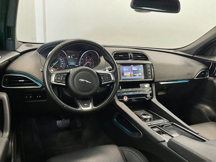 Jaguar F-Pace R SPORT foto 8