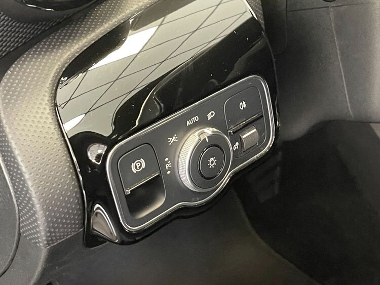 Mercedes Clase A 180 foto 16